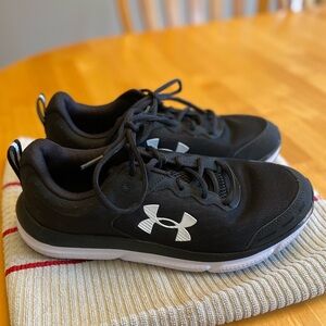 Under Armour Women’s Charged Assert Running Shoe size 9.5